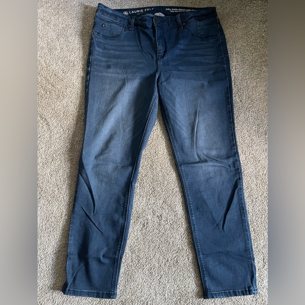 Laurie Felt Womens Jeans